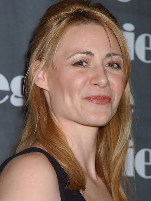 Deanne Bray Biography: Height, Net Worth, Husband, Age, Parents, Movies, Ethnicity