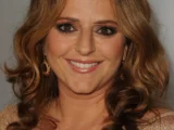 Annie Mumolo Biography: Husband, Age, Kids, Height, Net Worth, Parents, Movies & TV Shows, Siblings
