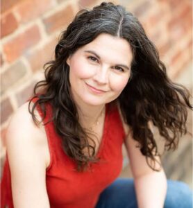 Lisa Jakub - Biography