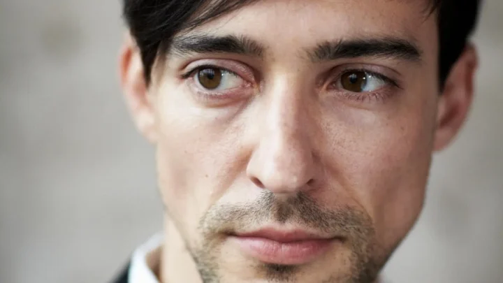 Blake Ritson Biography: Wife, Age, Kids, Height, Net Worth, Parents, Movies & TV Shows, Siblings