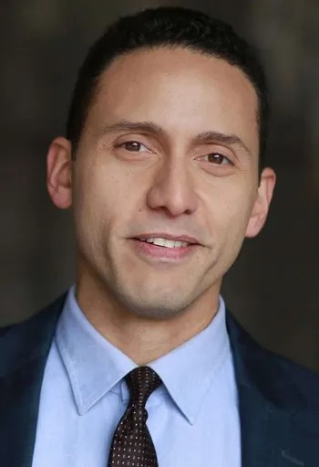 Elliot Villar - Biography