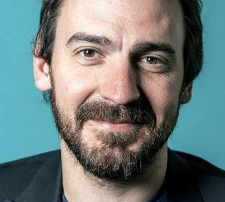 Ewen Leslie Biography: Net Worth, Girlfriend, Movies, Awards, Height, Age