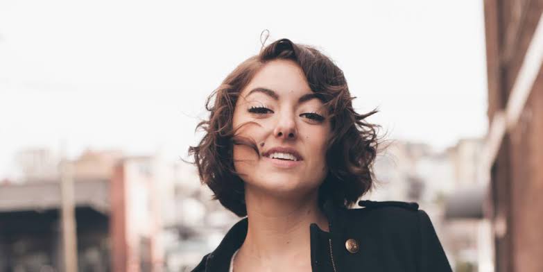 Stacie Orrico Biography: Net Worth, Age, Husband, Albums, Height, Children, Songs, Wikipedia, Awards, YouTube