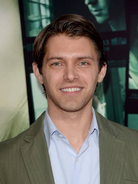 Ryan Devlin Biography: Wife, Net Worth, Height, TV Shows, Age, Movies, Parents, Awards