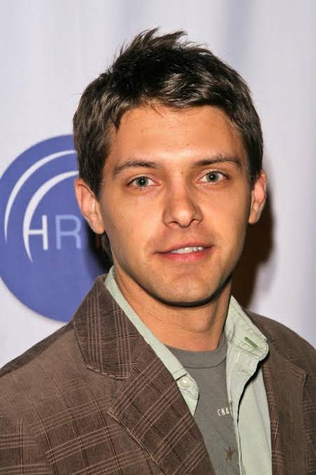 Ryan Devlin - Biography