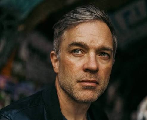 Hadley Fraser Biography: Wife, Net Worth, Awards, Height, Songs, Ethnicity, Movies, Age