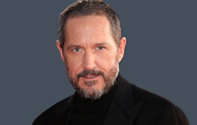 Bertie Carvel Biography: Wife, Kids, Age, Height, Net Worth, Parents, Movies & TV Shows