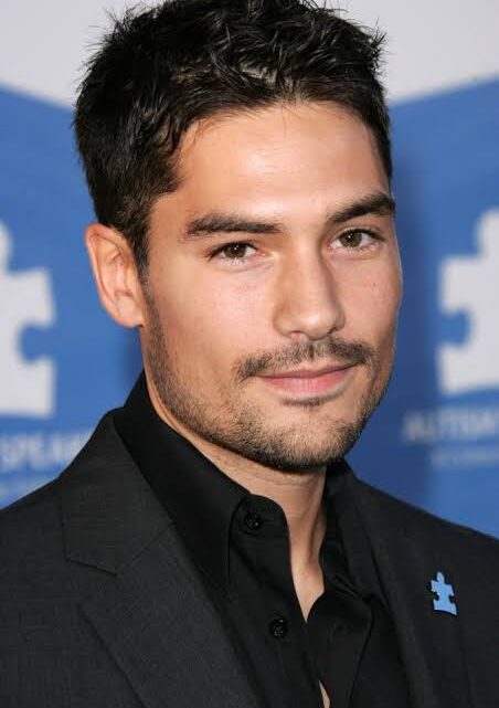 D. J. Cotrona Biography: Ex-Girlfriend, Net Worth, Ethnicity, Age, Movies, Height, Awards, Parents
