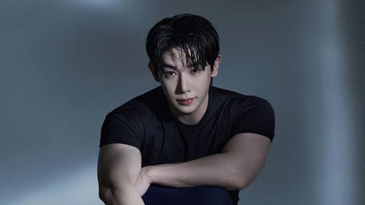 Wonho Biography: Net Worth, Height, Age, Siblings, Songs, Girlfriend, Parents, Awards, Albums, TikTok, YouTube