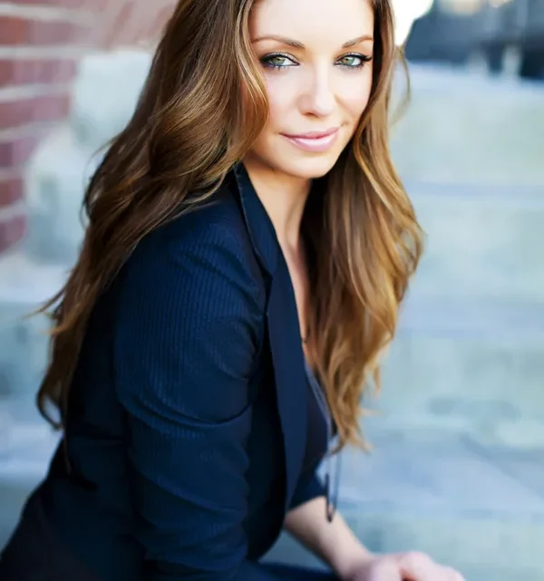Bianca Kajlich Biography: Husband, Kids, Age, Height, Net Worth, Parents, Movies & TV Shows