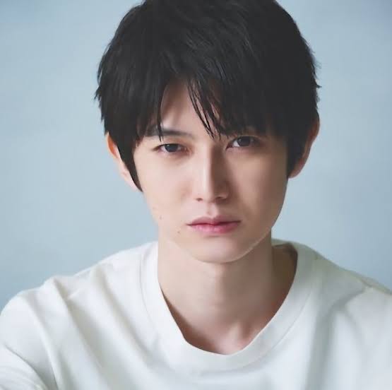 Kanata Hongō Biography: Girlfriend, Nationality, Age, Net Worth, Movies, TV Shows, Height, Awards, Modelling
