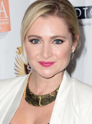 Katherine Bailess Biography: Movies, Husband, Age, Net Worth, Height, Ethnicity, Parents
