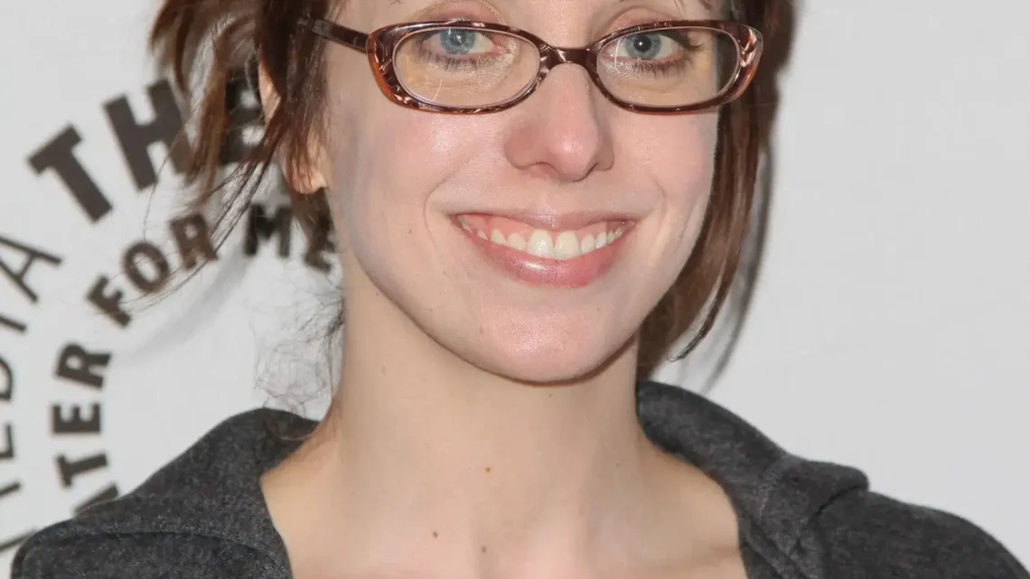 Lauren Montgomery Biography: Net Worth, Movies, Age, Height, Parents, Awards