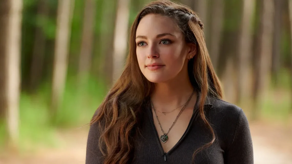 Danielle Rose Russell Biography: Boyfriend, Age, Net Worth, Songs, Parents, Height, Siblings