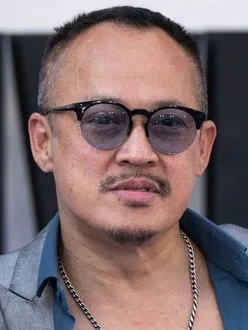 Sahajak Boonthanakit - Biography