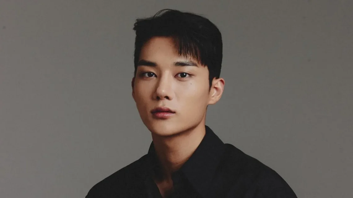 Ki Hyun-woo Biography: Height, Ethnicity, Age, Net Worth, Siblings, Parents, Movies, Girlfriend, Awards