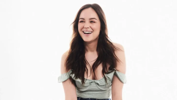 Hayley Orrantia Biography: Nationality, Ethnicity, Wikipedia, Age, Net Worth, Movies, Height, Parents