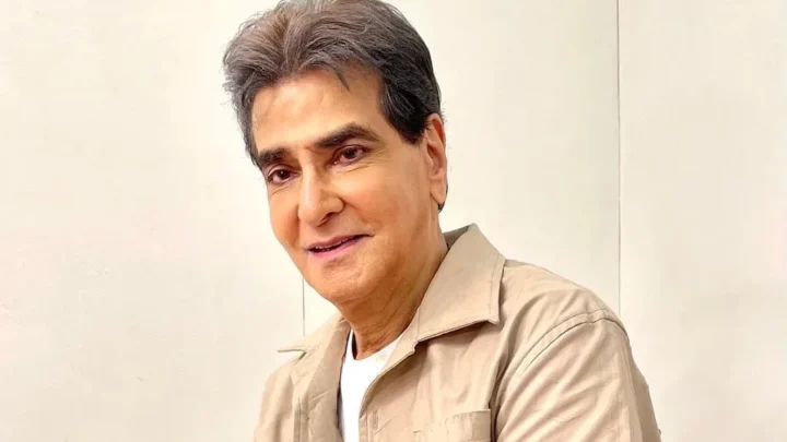 Jeetendra Biography: Movies, Siblings, Age, Net Worth, Wife, Children, Parents, Height, Real Name