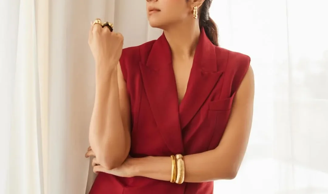 Jyothika Biography: Religion, Movies, Husband, Age, Parents, Children, Net Worth, Height, Siblings