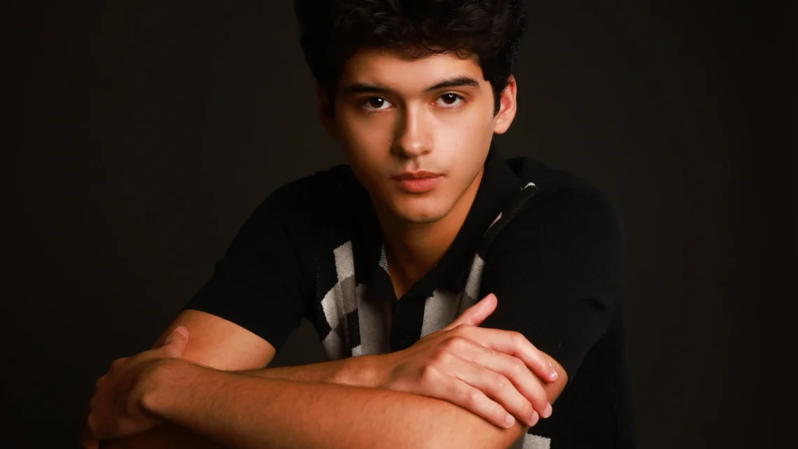 Max Pelayo Biography: Girlfriend, Movies, Age, Net Worth, Wikipedia, Nationality, Height, Parents