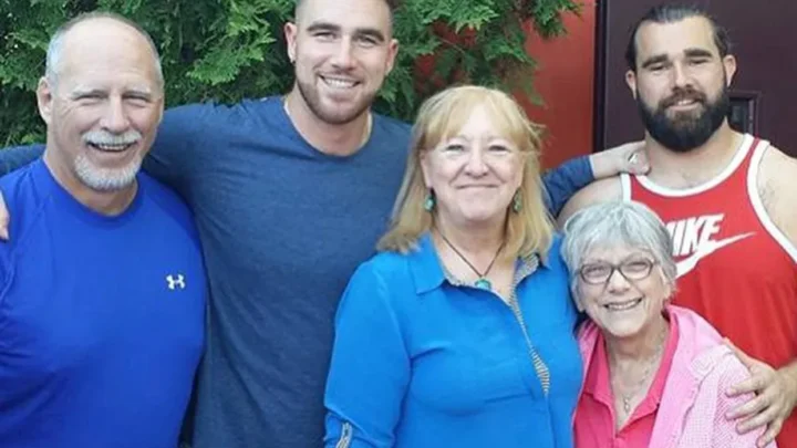 Meet Travis Kelce’s Parents: Donna Kelce and Ed Kelce