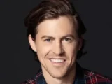 Alex Moffat Biography: Net Worth, Wife, Age, Children, Movies, TV Shows, Parents, Religion