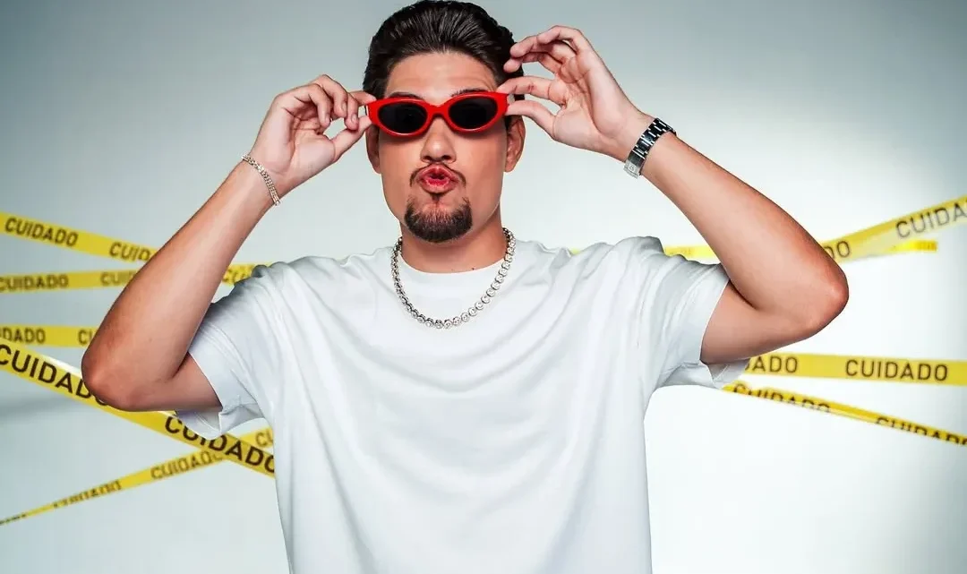 Núzio Medeiros Biography: Age, Songs, Girlfriend, Net Worth, Instagram, Awards