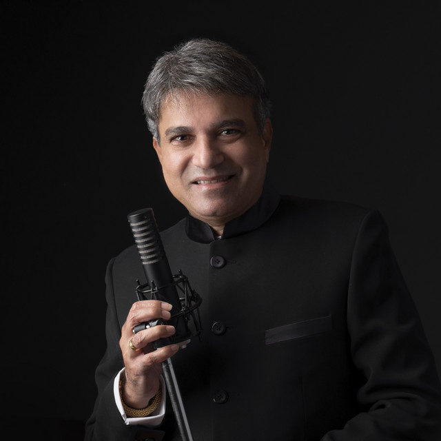 Suresh Wadkar - Biography