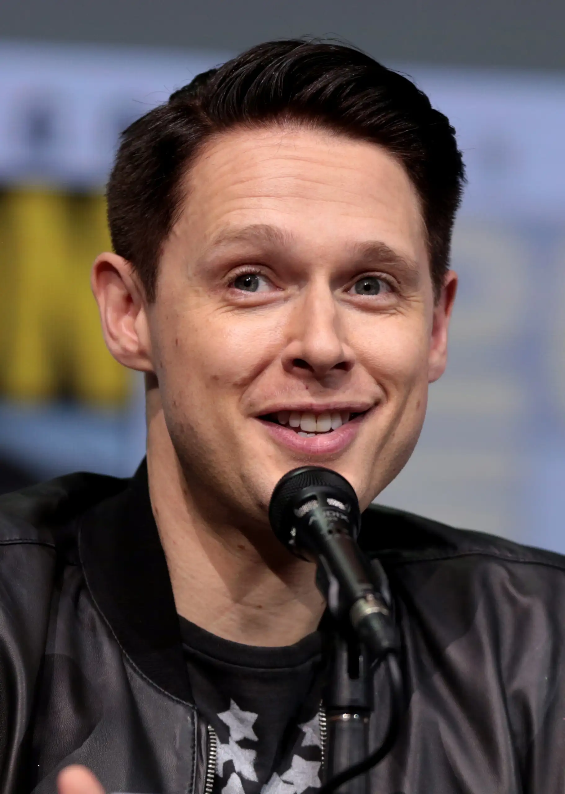 Samuel Barnett - Biography