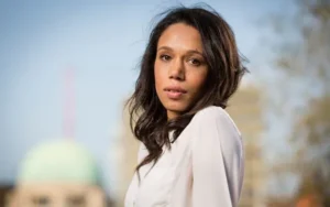 Vinette Robinson