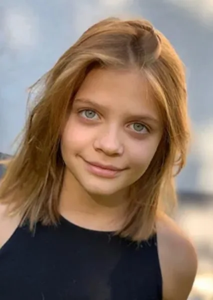 Lola Liefers - Biography