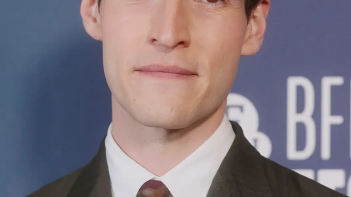 Éanna Hardwicke Biography: Siblings, Parents, Height, Age, Net Worth, Movies, TV Series, Girlfriend, Family  