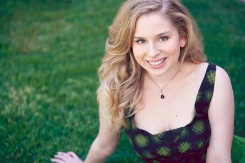 Allie Grant Biography: Height, Husband, Net Worth, Age, Awards, Parents, Siblings, Movies