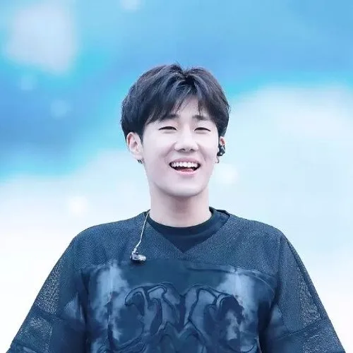 Sungkyu - Biography