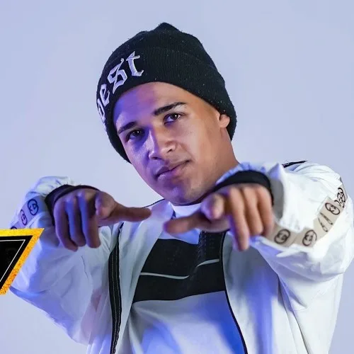 MC Arizinho - Biography