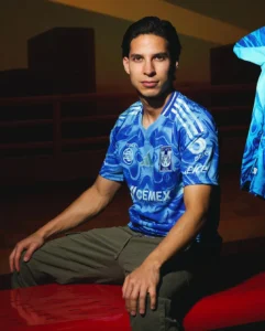 Diego Lainez - Biography