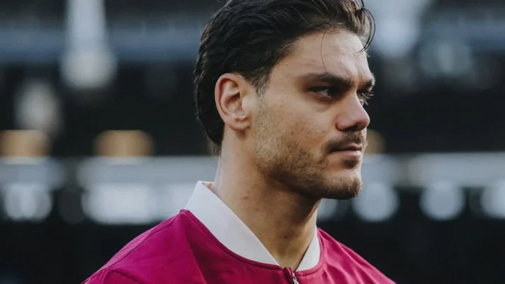 Konstantinos Mavropanos Biography: Awards, Salary, Goals, Siblings, Parents, Height, Age, Net Worth, Girlfriend, Stats  