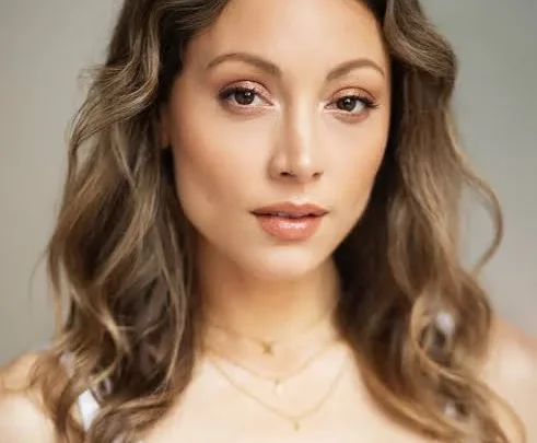 Leah Gibson Biography: Age, Net Worth, Instagram, Boyfriend, Movies, Awards, Wikipedia