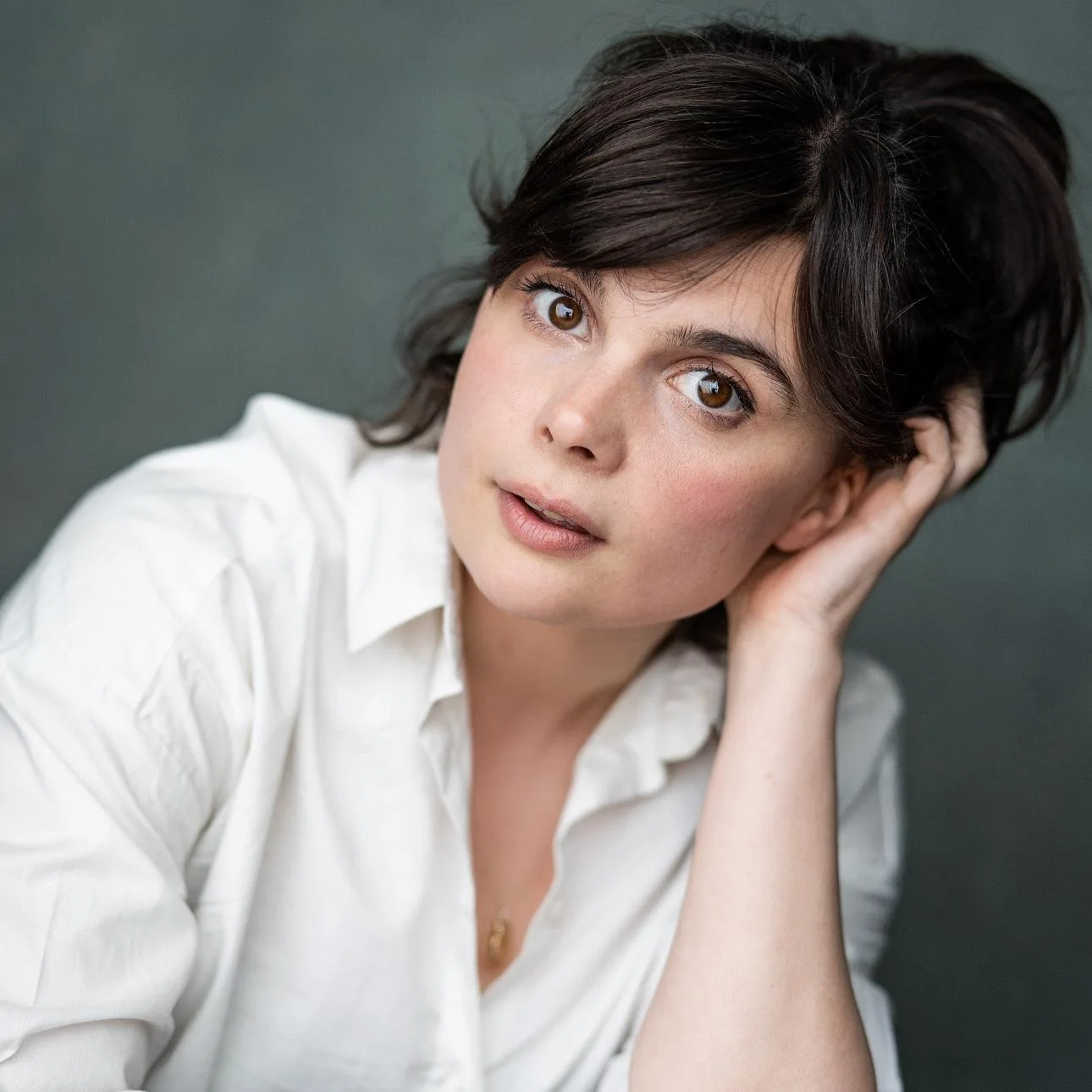Gwyneth Keyworth - Biography