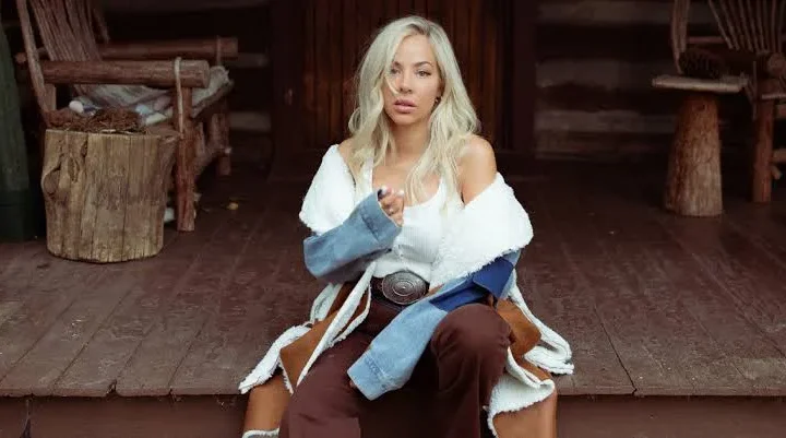 MacKenzie Porter Biography: Age, Movies, Net Worth, TV Shows, Height, Children, Wikipedia, Siblings