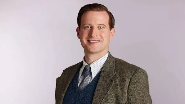 Nicholas Ralph Biography: Age, Girlfriend, Height, Net Worth, Movies & TV Shows, Instagram