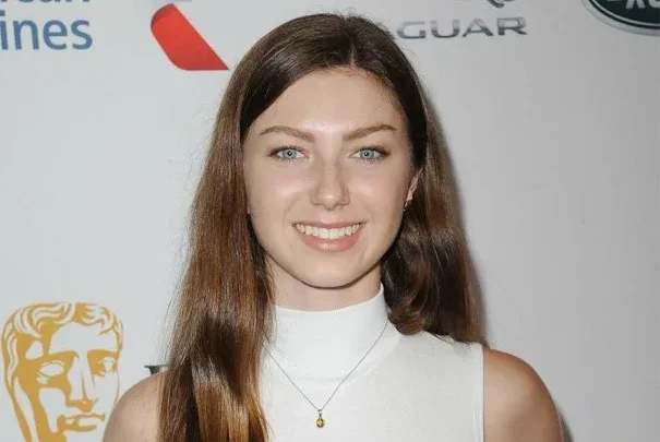 Isabella Blake-Thomas Biography: Films, Boyfriend, Age, Height, Net Worth, Instagram, TV Show, Family