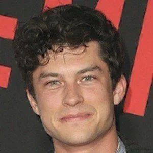 Graham Phillips - Biography