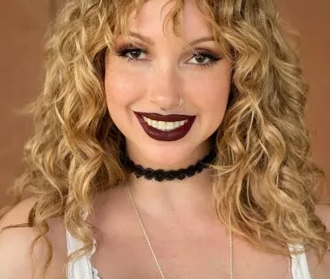 Jessa Flux Biography: Instagram, Age, Husband, Net Worth, Height, Movies, Awards