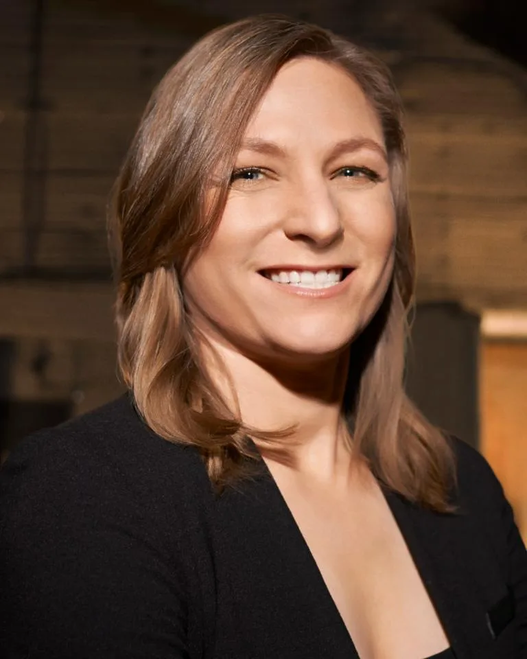 Cindy Holland - Biography