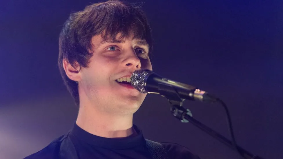 Jake Bugg Biography: Net Worth, Girlfriend, Songs, Age, Real Name, TikTok, Ethnicity, Parents, Height