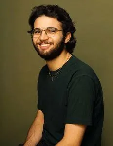 Zach Tyler Eisen - Biography