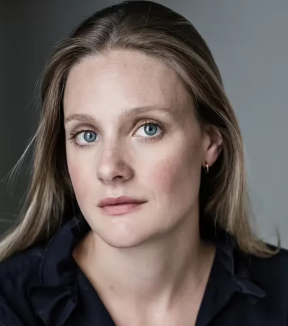 Romola Garai - Biography