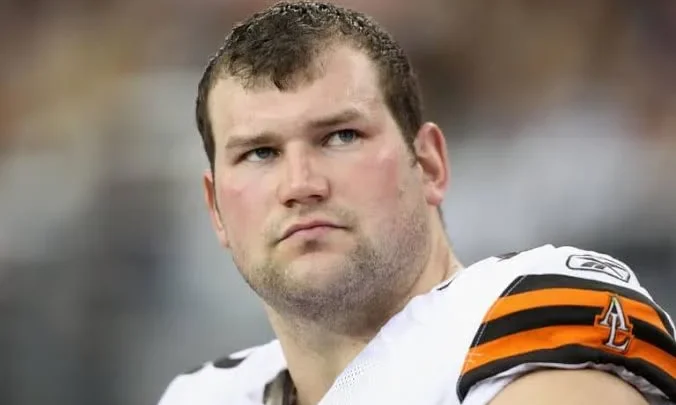 Joe Thomas Biography: Instagram, Age, Net Worth, Wikipedia, Wife, Parents, Children