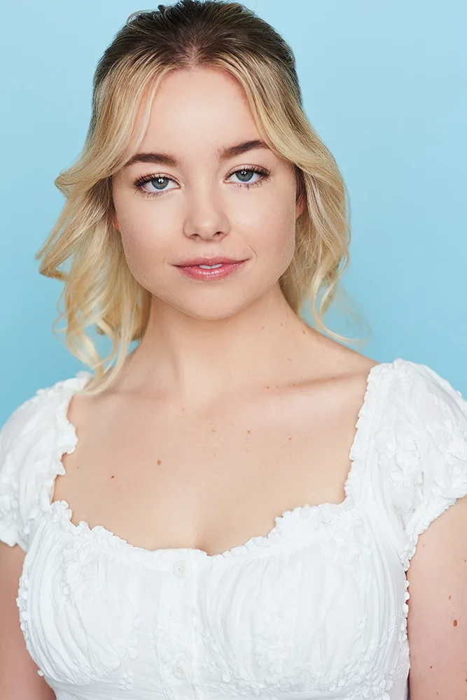 Jillian Smith - Biography